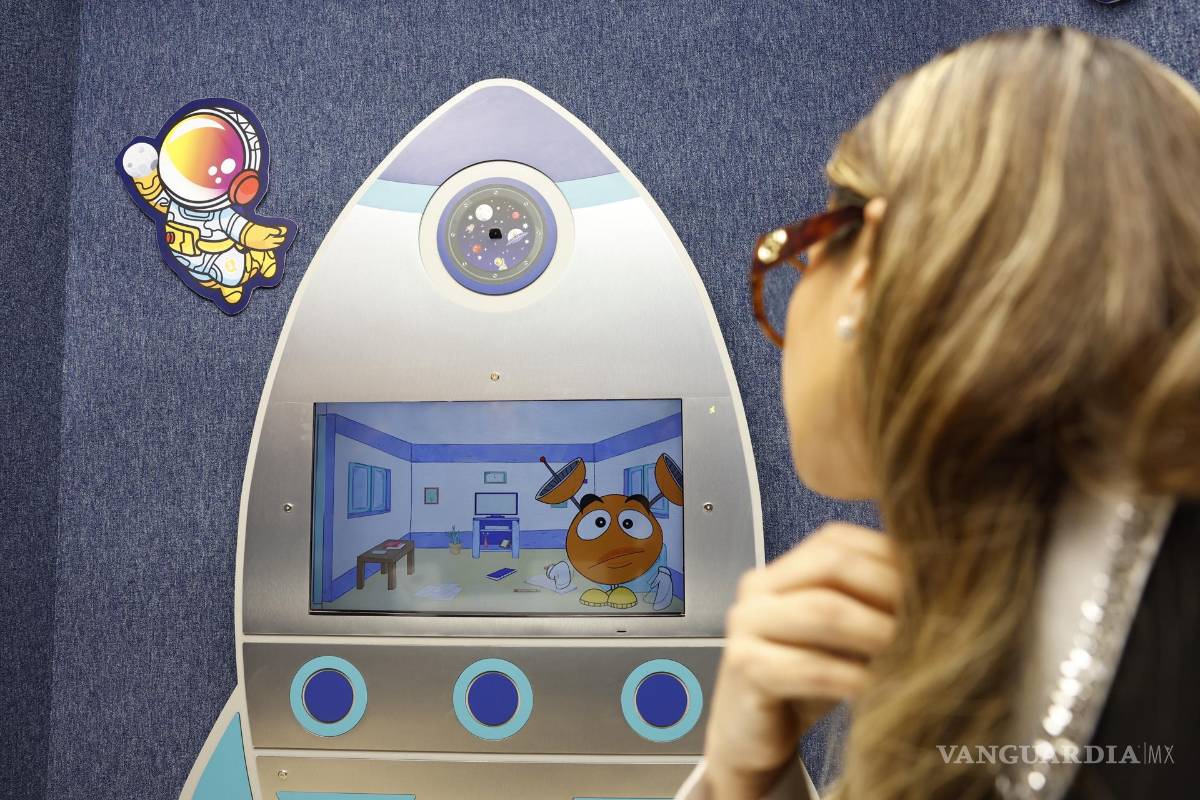 $!La directora operativa de la Fundación Antenas por los Niños, Maritza Suárez, enla presentación del ‘Espacio Antenas', en la Ciudad de México (México).