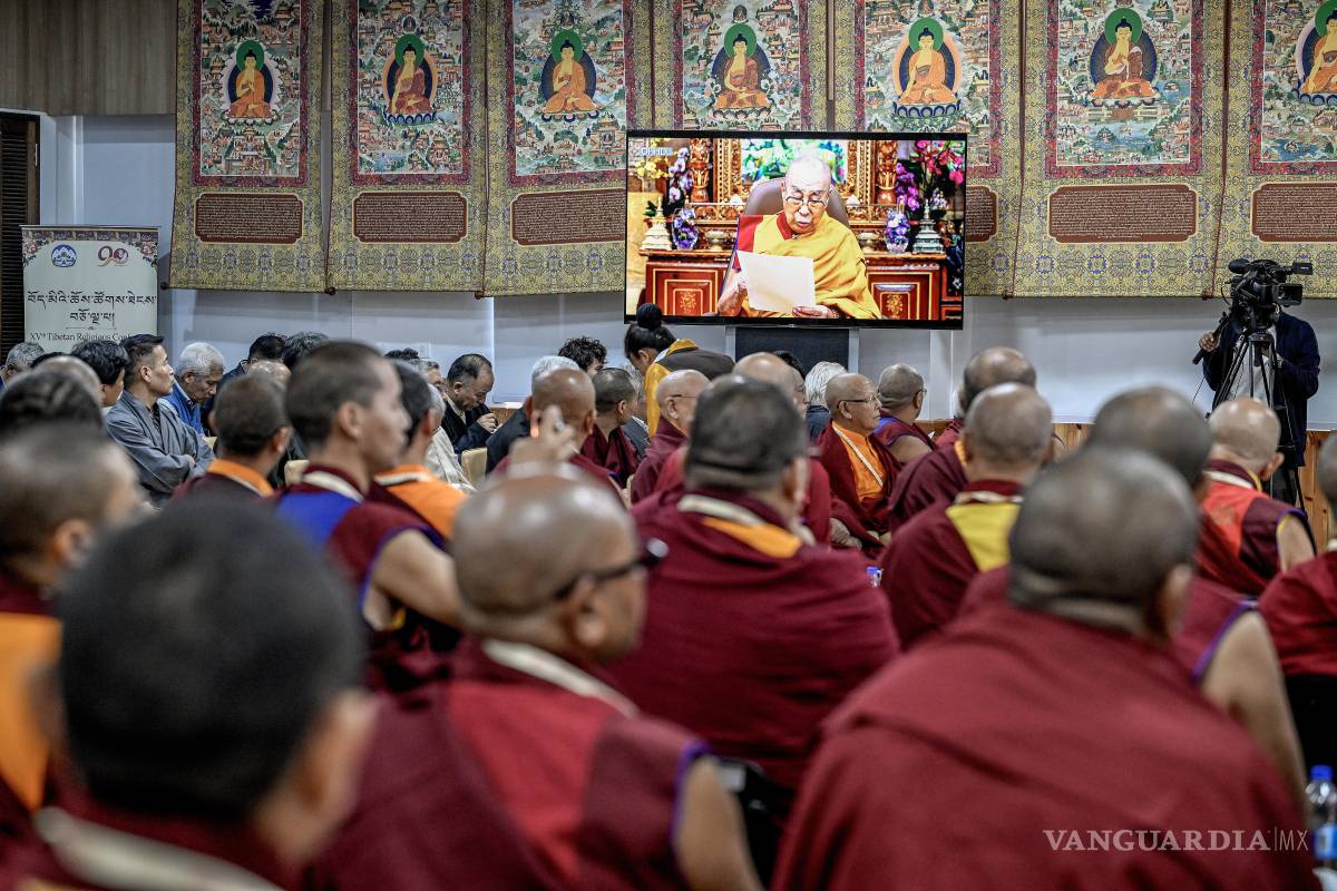 $!“Nadie más tiene autoridad para interferir en este asunto”, dijo el Dalái Lama.