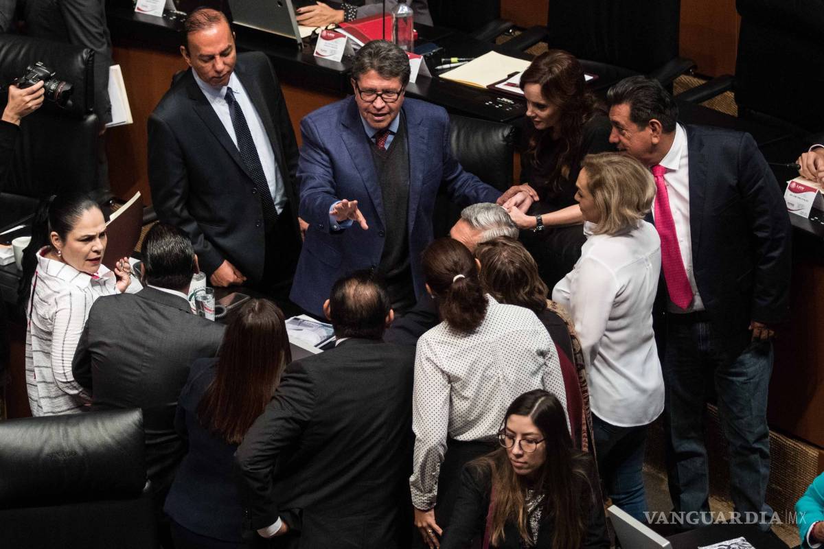 Morena 'desafía' a AMLO y bancos caen 6% en la Bolsa