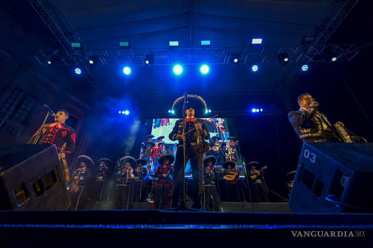 El Mariachi Gama 1000 inicia la fiesta: Inauguran la FINA 447 con música mexicana