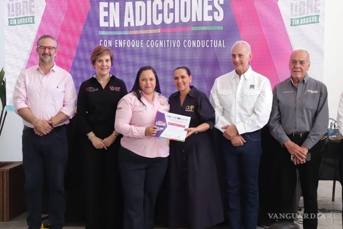 $!Profesionistas recibieron certificación tras concluir el Diplomado en Atención Integral de Adicciones, fortaleciendo la capacidad institucional.