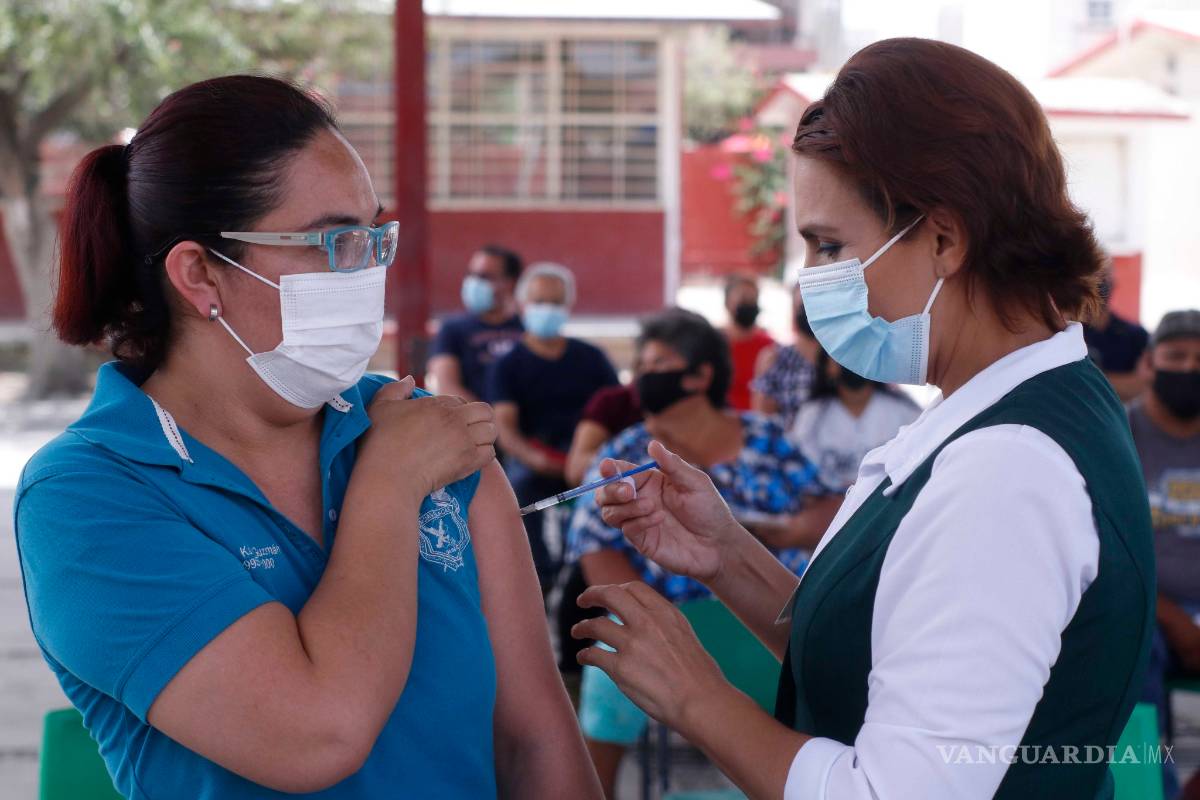 Uno de cada tres mexicanos ya están vacunados contra COVID-19: Salud