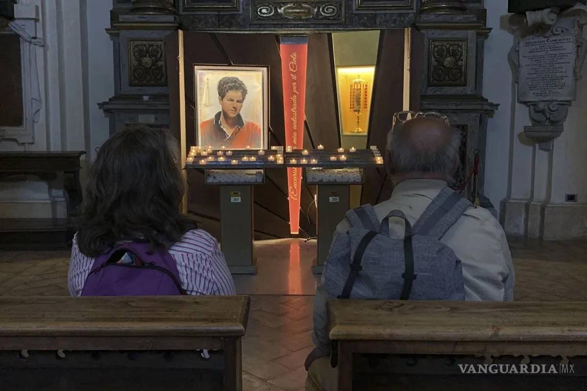 $!Lugar de peregrinaje de miles de fieles y turistas para ver la tumba del adolescente Carlo Acutis, conocido como el ‘santo milenial’.