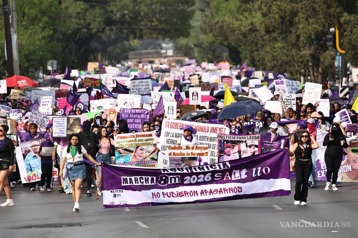 $!Alrededor de 15 mil mujeres marcharon este 8 de marzo en Saltillo en el marco de la conmemoración del Día Internacional de la Mujer.