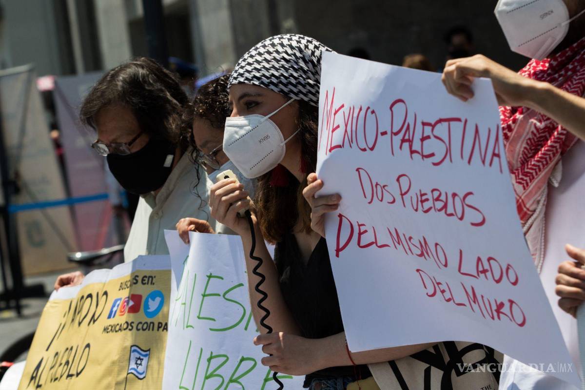 $!Simpatizantes del pueblo palestino en CDMX se manifestaron en rechazo a los bombardeos por parte del gobierno israelí en la Franja de Gaza.