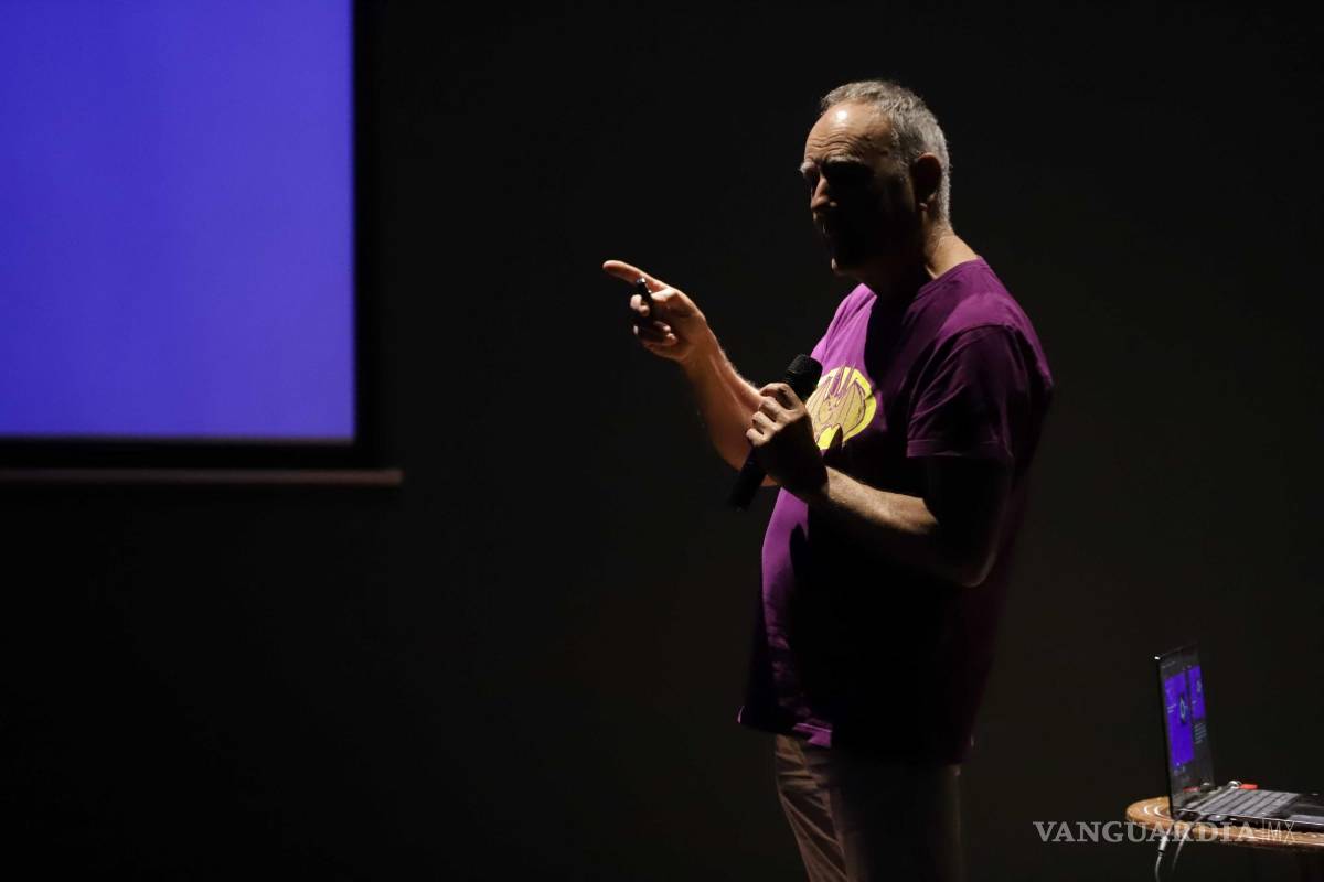 $!Antonio Mampaso, astrofísico español, consideró que estamos en un momento ideal para disfrutar este tipo de fenómenos.