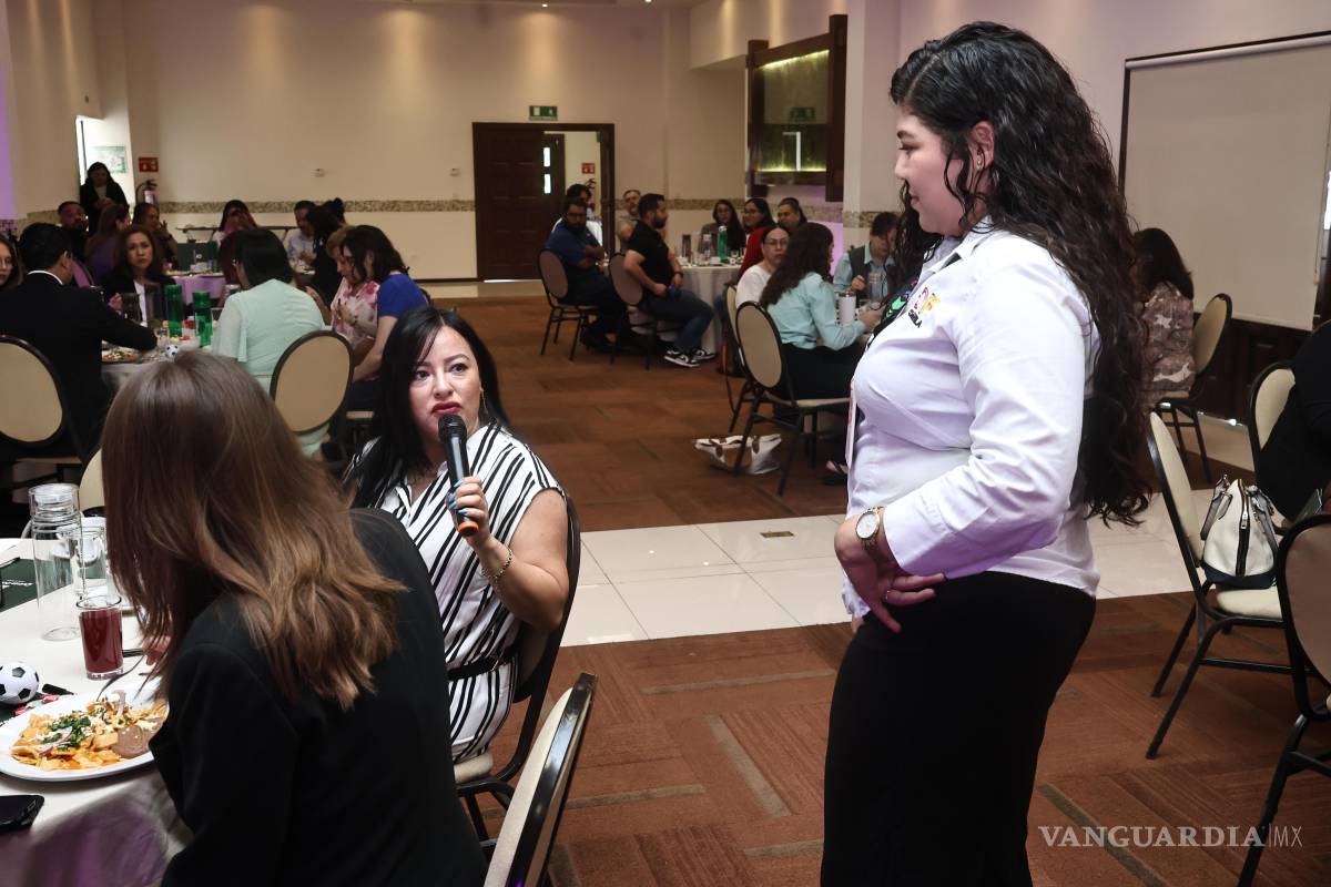 $!Durante la sesión se realizaron ejercicios de regulación emocional y se compartieron líneas de atención psicológica y emergencias.