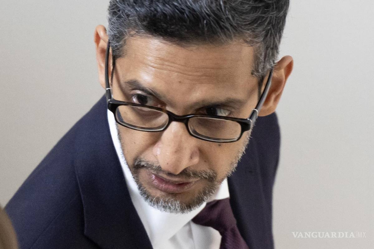 $!El director ejecutivo de Alphabet Inc. y Google, Sundar Pichai, después de asistir al foro bipartidista sobre conocimientos de IA del Senado en el Capitolio.