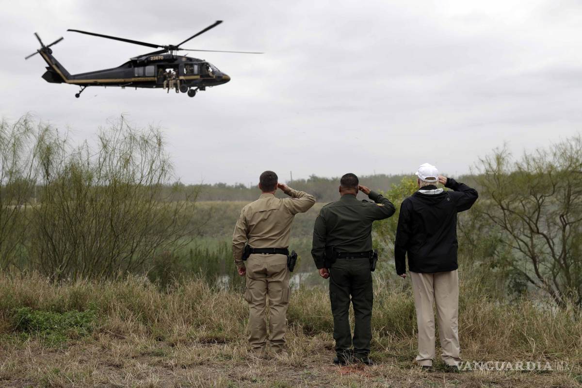 $!“México pagará por el muro, no digo que me dará un cheque, pero pagará”: Donald Trump en la frontera
