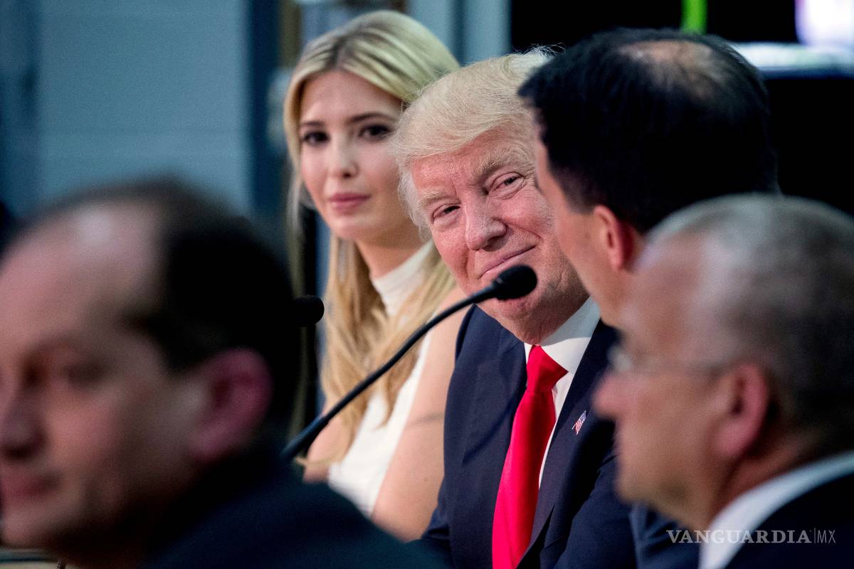 Donald Trump planea iniciar en marzo o abril de 2018 la construcción del muro