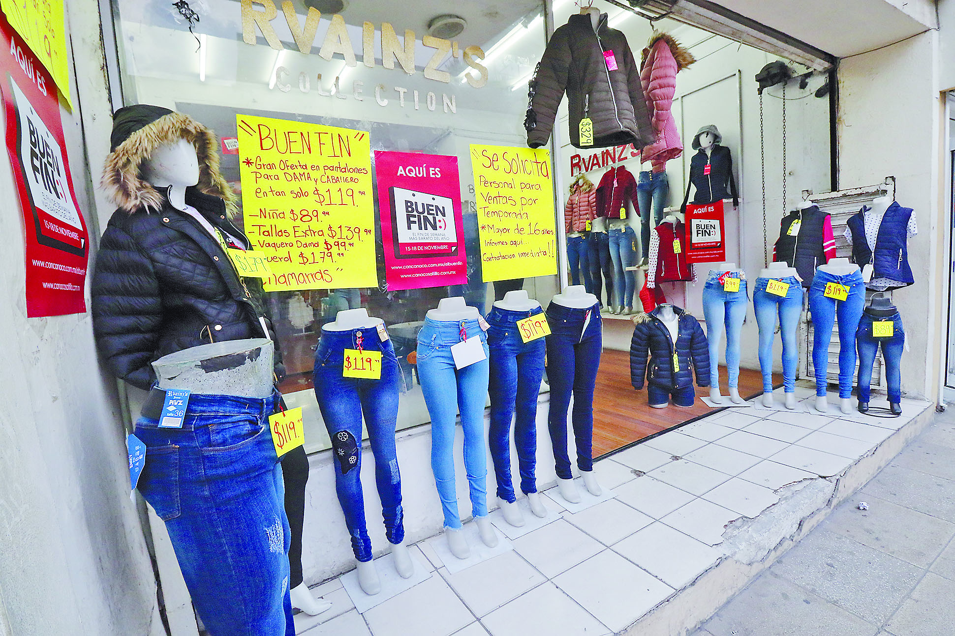 $!Espera Centro de Saltillo más de 20 mil personas por día en el Buen Fin; ‘hay descuentos reales’