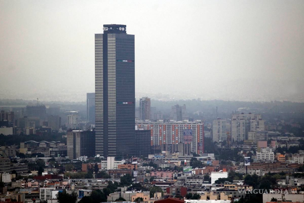 Usó Lozoya aviones para sacar dinero de Pemex