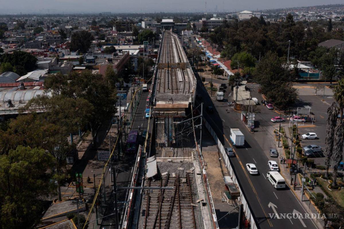 $!En la zona cero del desplome de la línea 12, en los límites de la alcaldía Iztapalapa y Tláhuac, han comenzado los trabajos de reconstrucción.