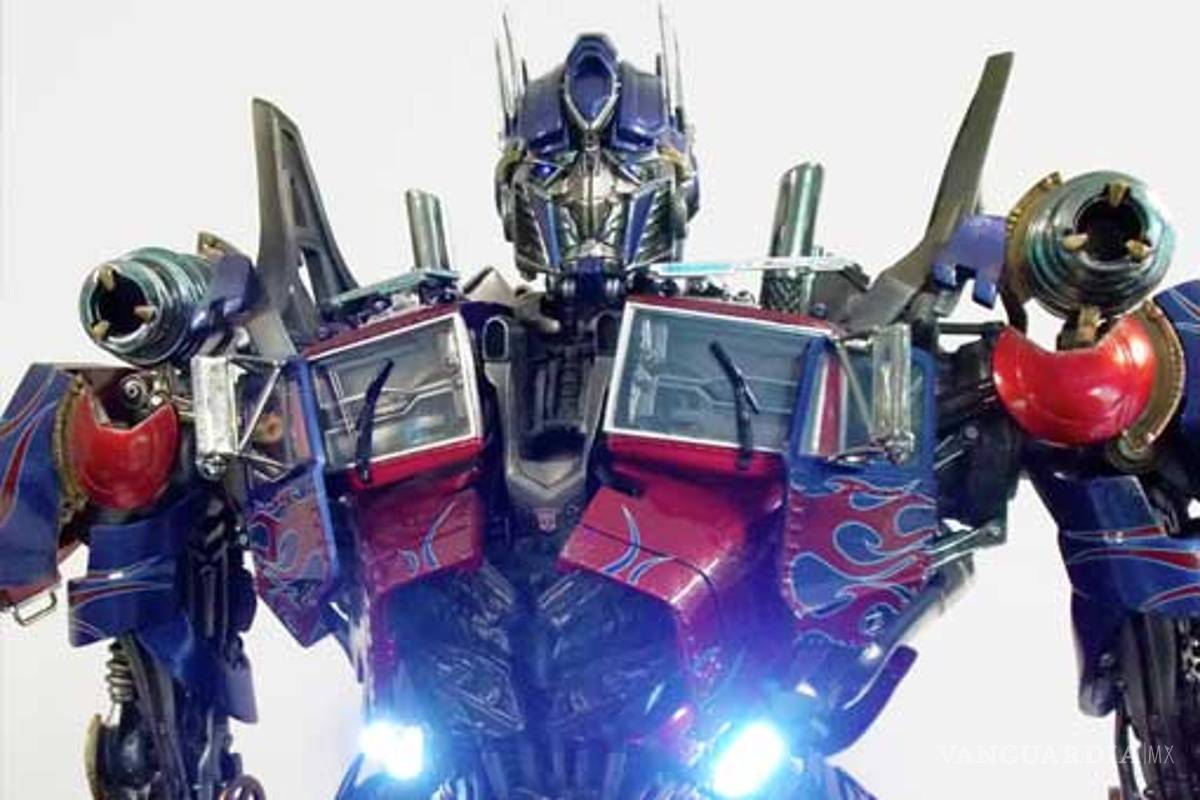 Optimus Prime también tendría su propia película, asegura productor