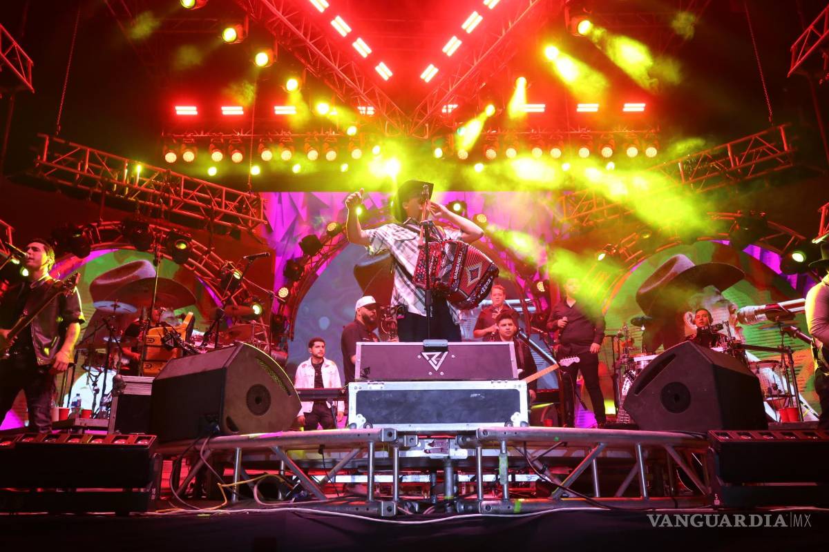 $!En su paso por Saltillo, Remmy Valenzuela pone a todos a bailar