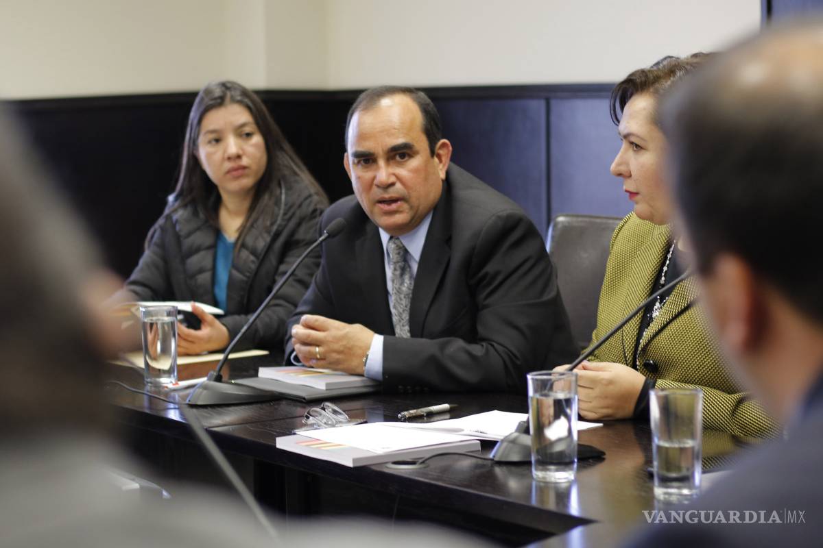 Pacientes tienen derecho de acceso a su expediente clínico, según la ley