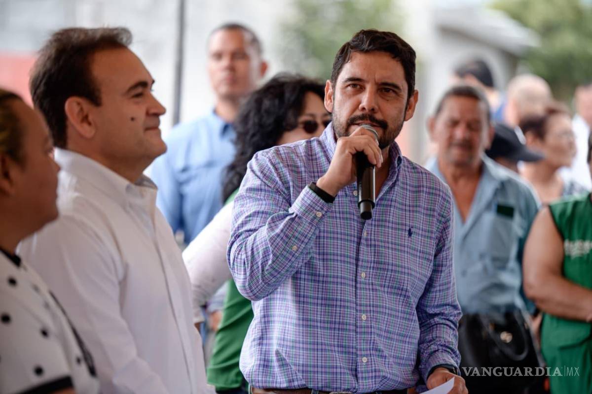 $!El director de Infraestructura y Obra Pública de Saltillo, Antonio Nerio Maltos, explicó los detalles de los trabajos realizados en la colonia Vista Alta.