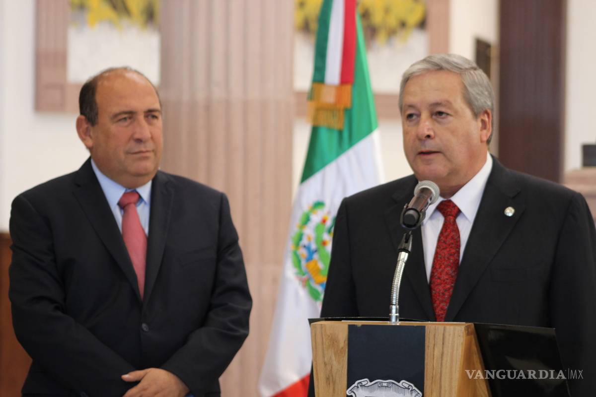 Rubén Moreira entrega su sexto informe de gobierno al Congreso del Estado