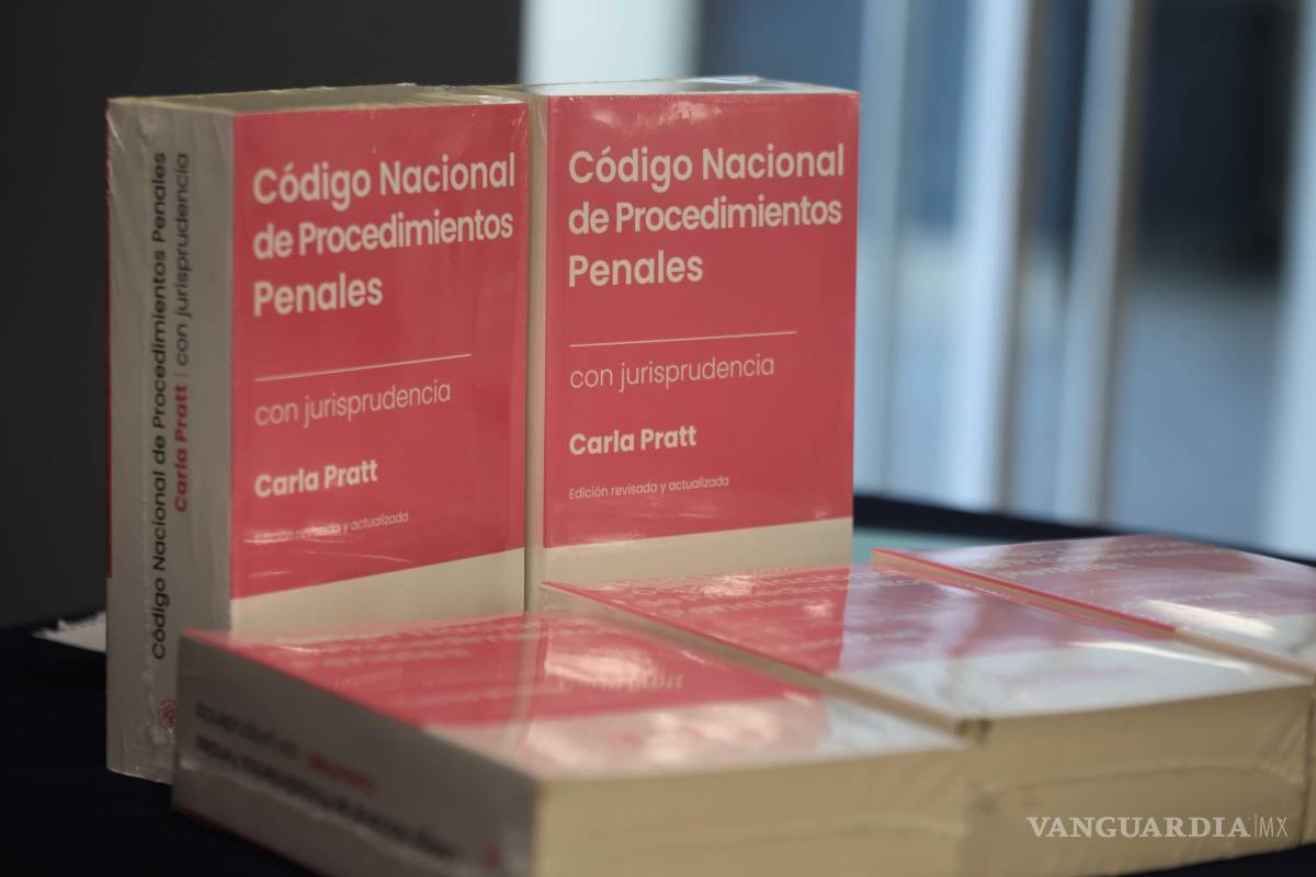 $!La tercera edición de Código Nacional de Procedimientos Penales con jurisprudencia reúne las disposiciones legales con criterios judiciales relacionados con cada artículo.
