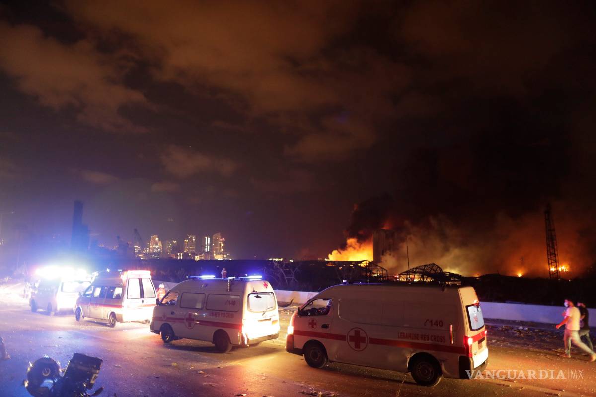 $!Así fue la fuerte explosión en una fábrica de pirotecnia de Beirut (fotos)