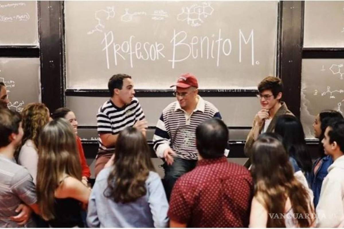 Bad Bunny da conferencia en Harvard