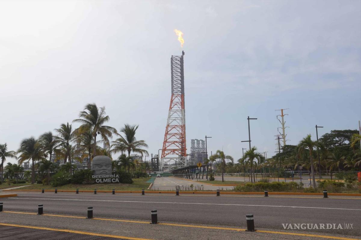 A 6 meses de inaugurada, trabaja refinería de Dos Bocas ¡a 9% de su capacidad!