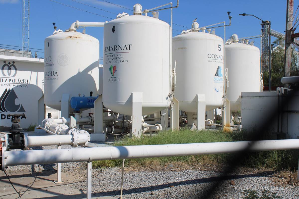 $!Filtros concluidos como el del Campestre de Gómez Palacio estánencerrados en terrenos, puertas con candados y sin trabajadores.