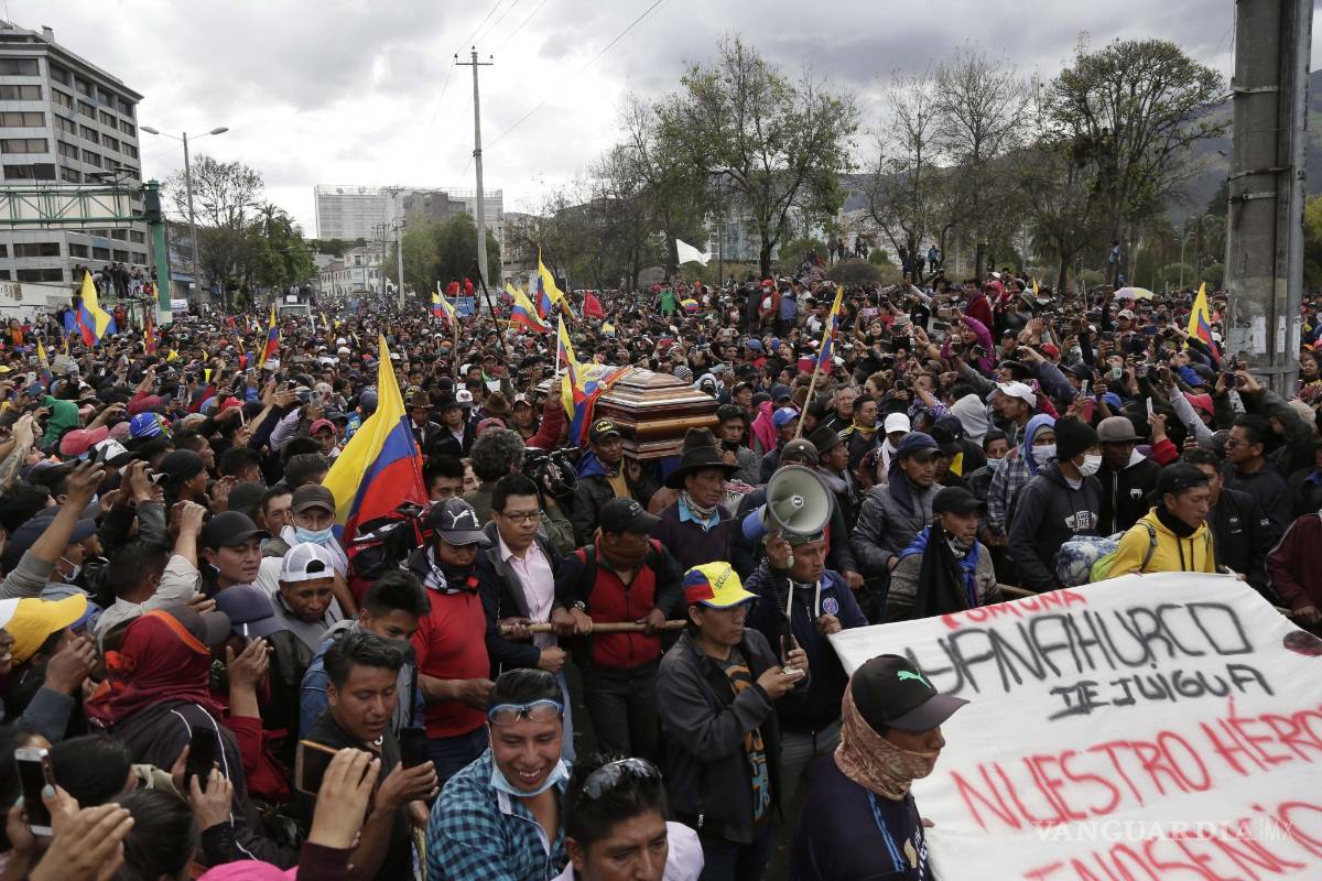 Se acrecenta crisis en Ecuador: 5 muertos