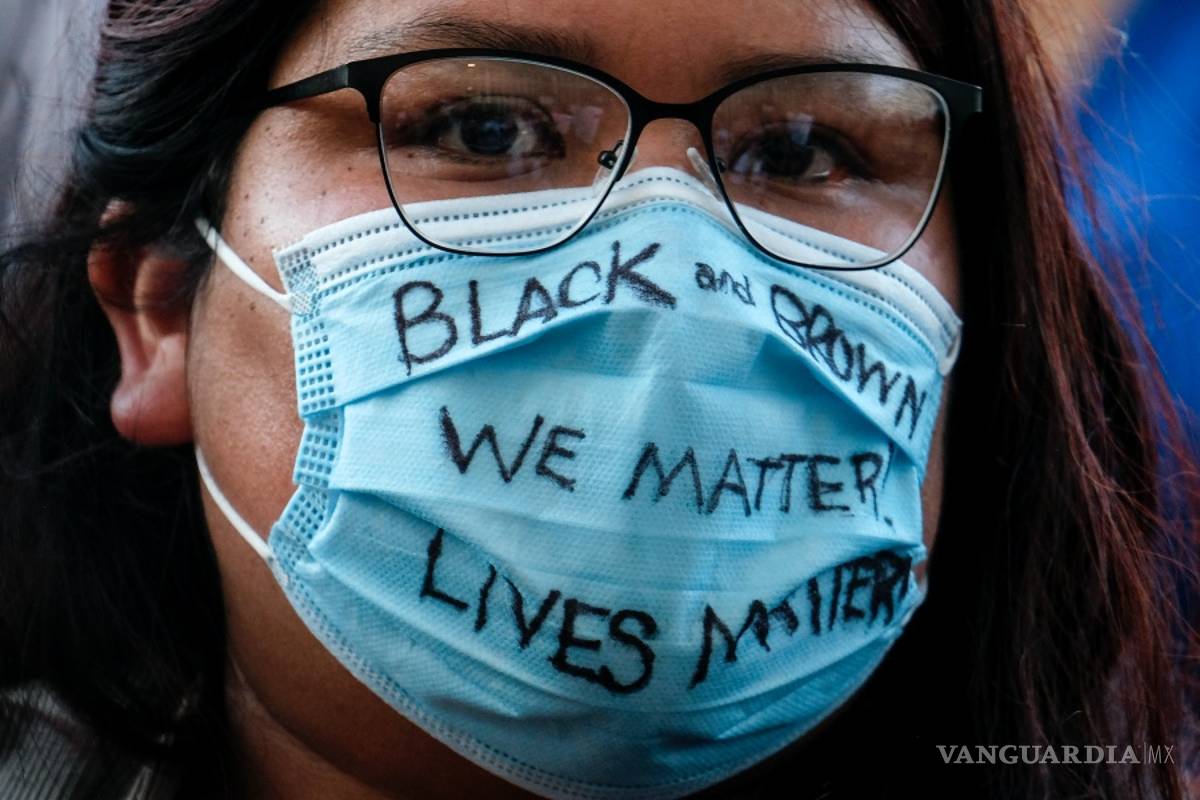 $!Violentas protestas y saqueos en Minneapolis por la muerte de George Floyd por abuso policial (fotos)