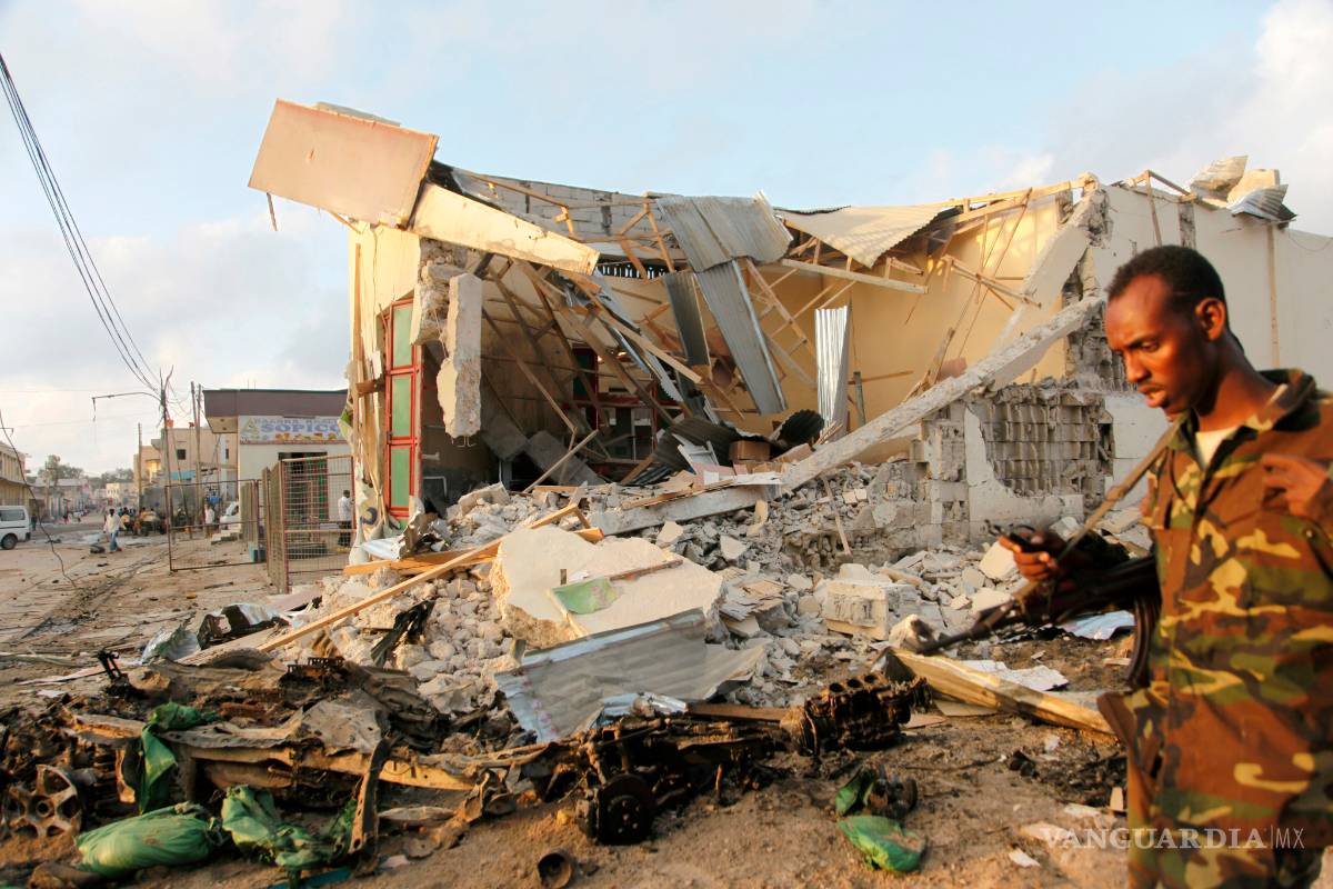 Mueren al menos 22 personas en ataque contra hotel en Somalia