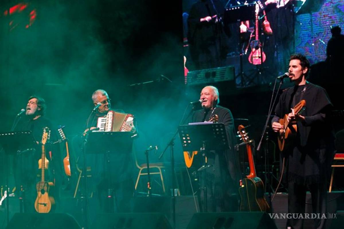 Con "Cantata de Santa María" Quilapayún recuerdan matanza en Chile