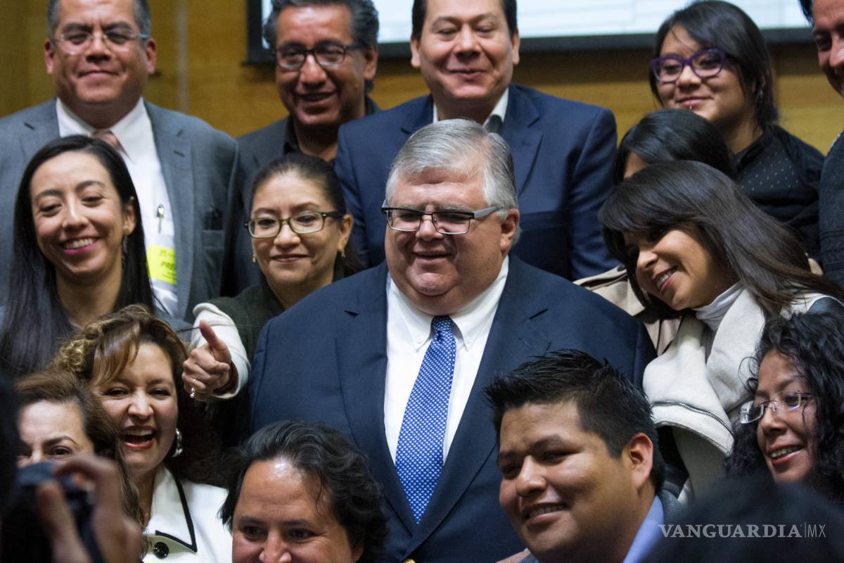 Tomate, aguacate y tortillas, lo que más extrañará Carstens de México
