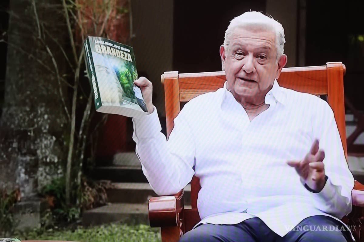 $!Andrés Manuel López Obrador volvió a hablar sobre su futuro político en las páginas de su nuevo libro.