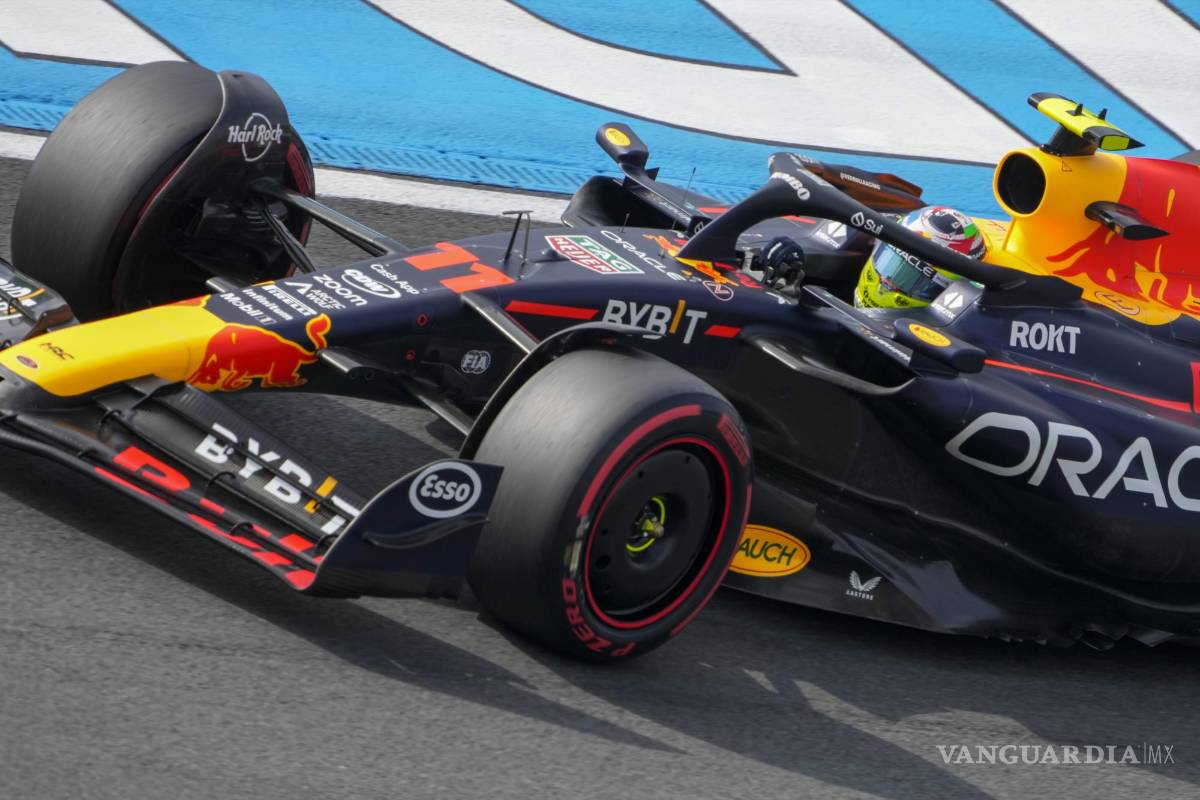 Checo Pérez vuelve a la pista: finaliza segundo y séptimo en las primeras dos prácticas libres del GP de Países Bajos