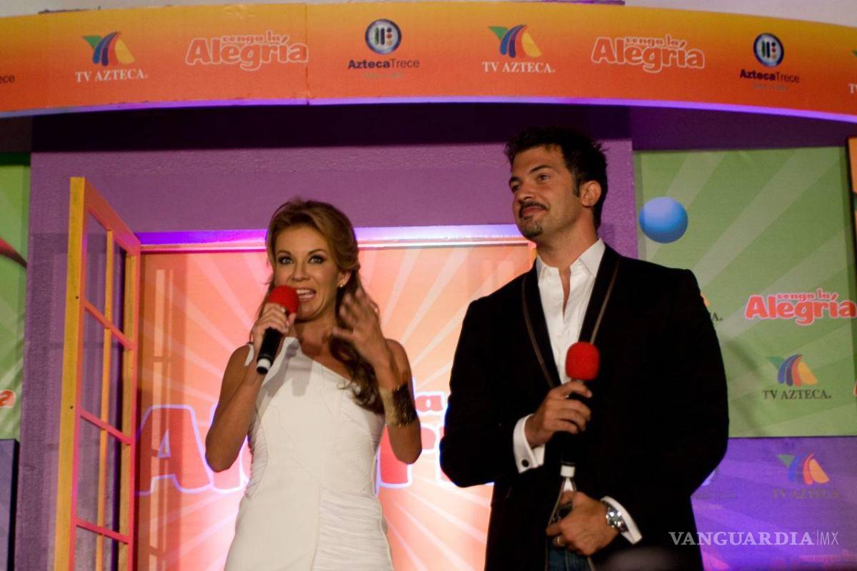 $!Ingrid Coronado y Fernando del Solar, dieron a conocer lo que será la nueva temporada del programa “Venga la Alegría” en 2010.