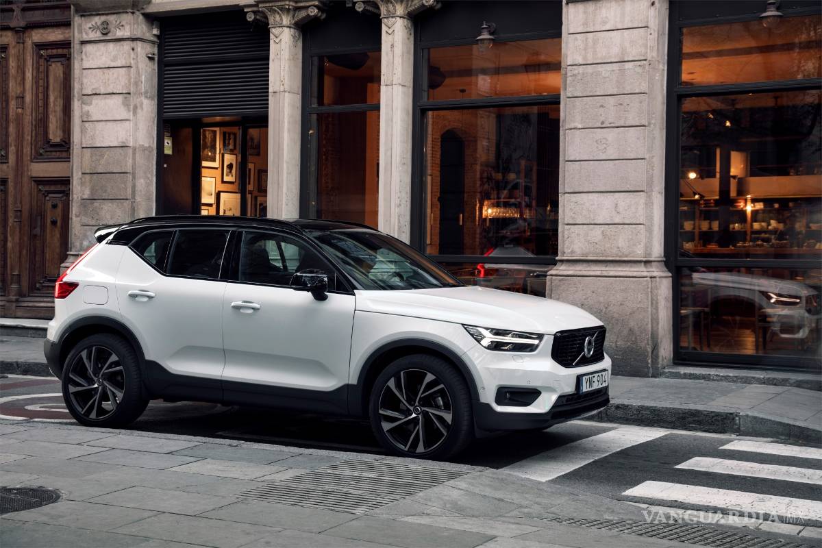 $!El Volvo XC40 es premiado como el mejor de Europa en el Autoshow de Ginebra