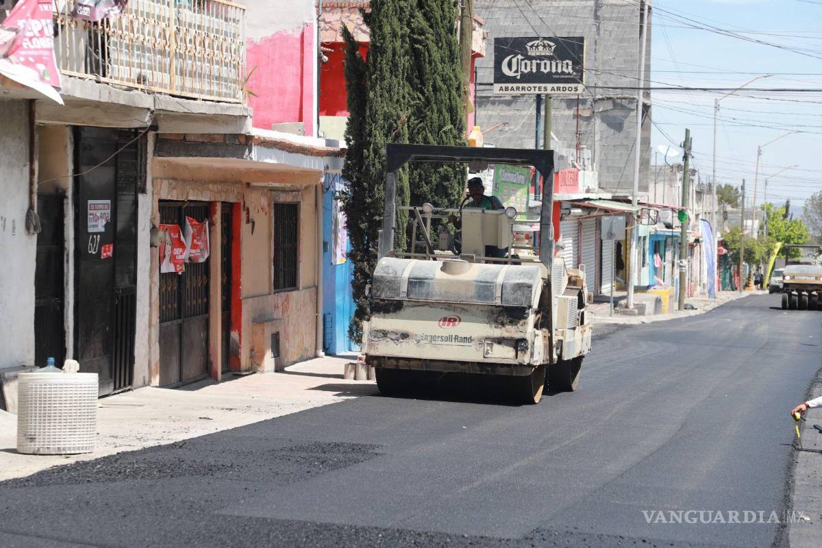 $!Vecinos expresaron su satisfacción con las mejoras en las vialidades, que facilitan su desplazamiento diario.