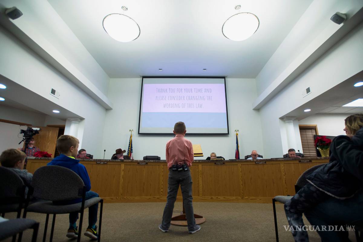 $!Dane Best, de 9 años, logra anular prohibición de peleas con bolas de nieve