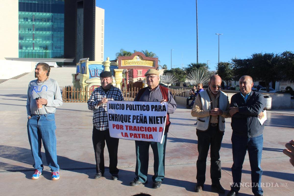 $!Laguneros se manifiestan por ‘gasolinazo’; realizan tres movimientos