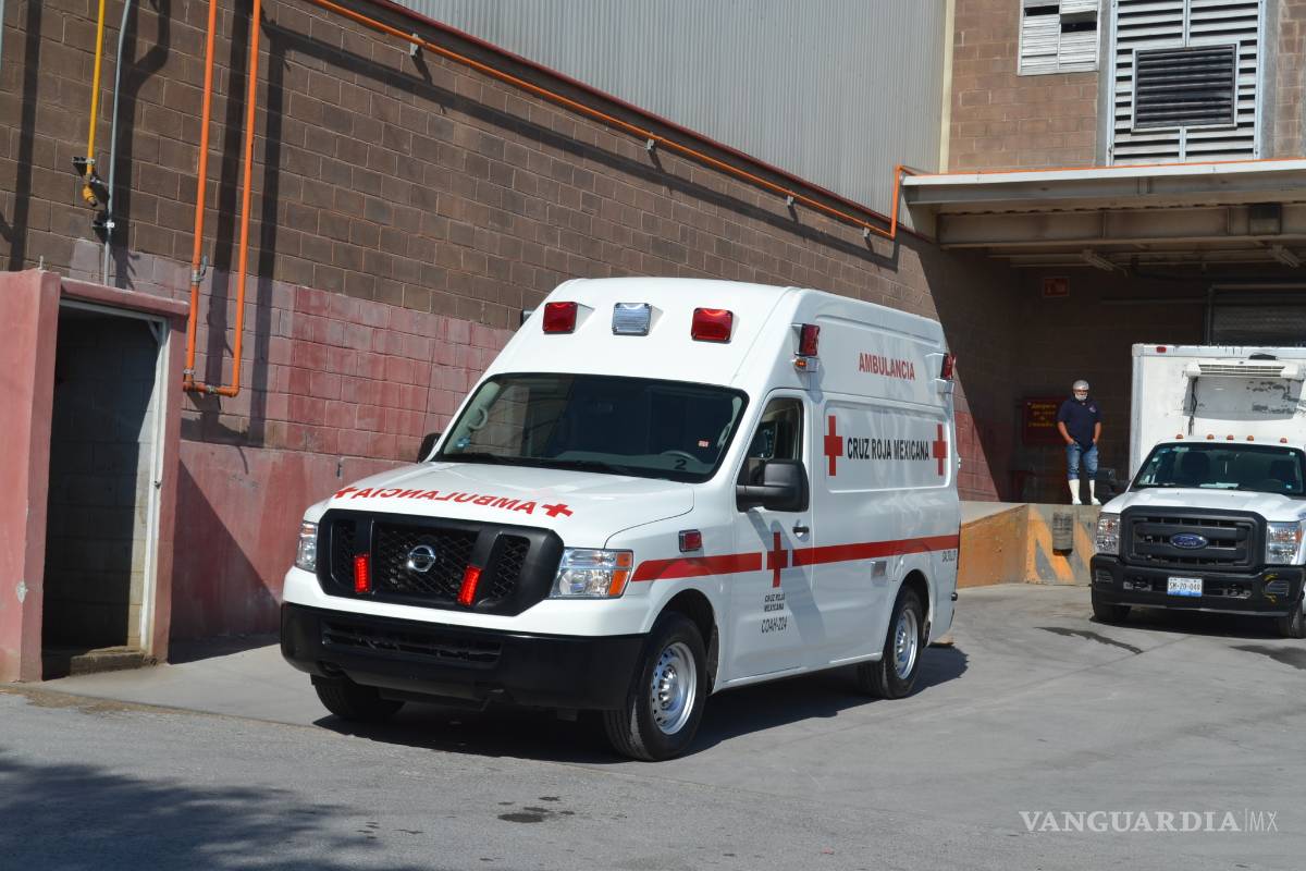 Empleada sufre fractura, metió la mano a la máquina de las tortillas de supermercado de Saltillo