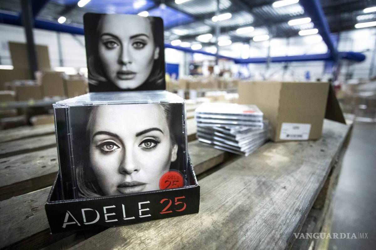 “25” nuevo disco de Adele estará disponible este viernes