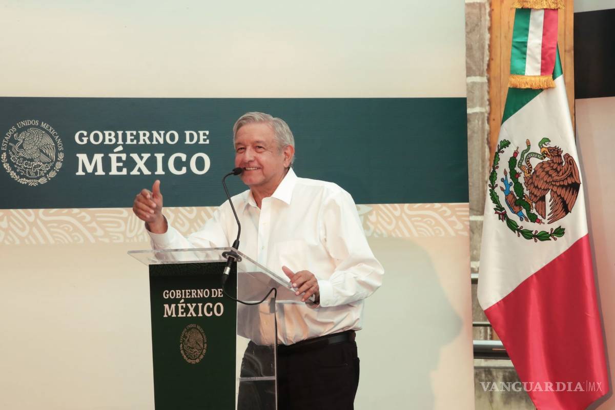 AMLO responde a manifestantes de Frenaaa en Cuernavaca: en la 4T ni un paso atrás