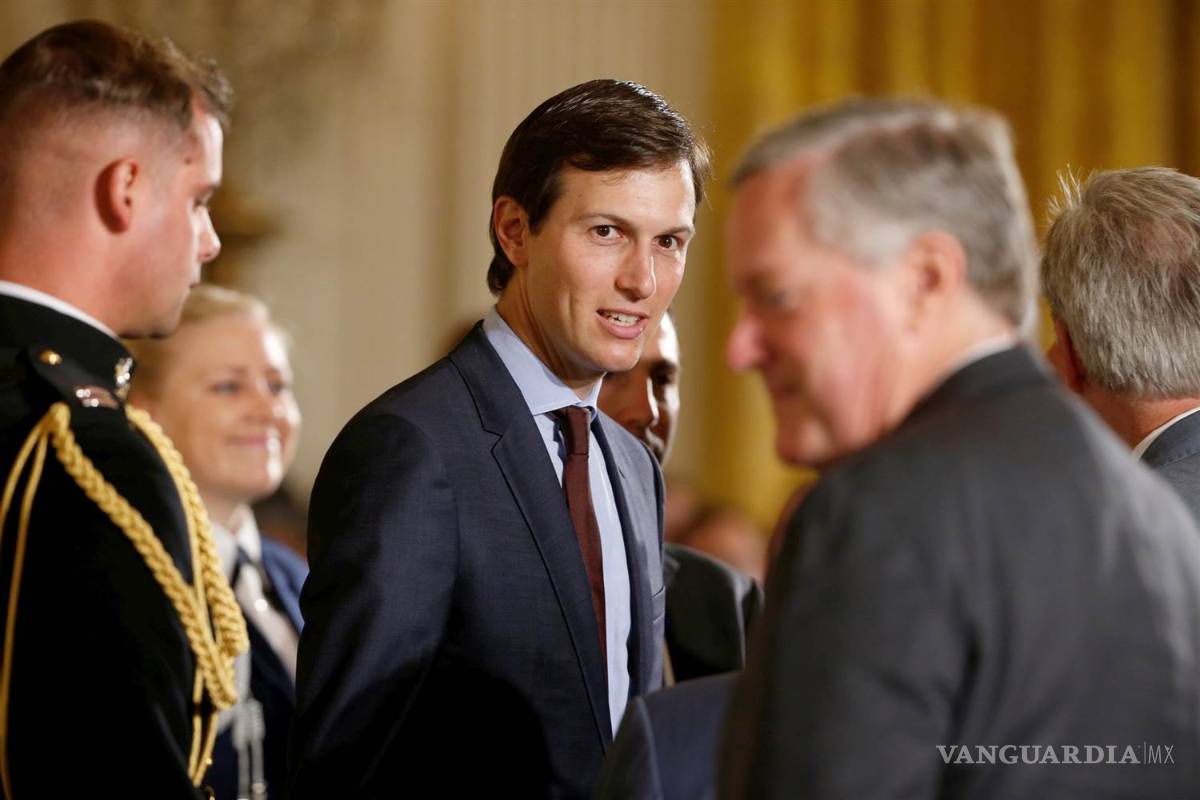 Multan a yerno de Trump por no declarar en tiempo