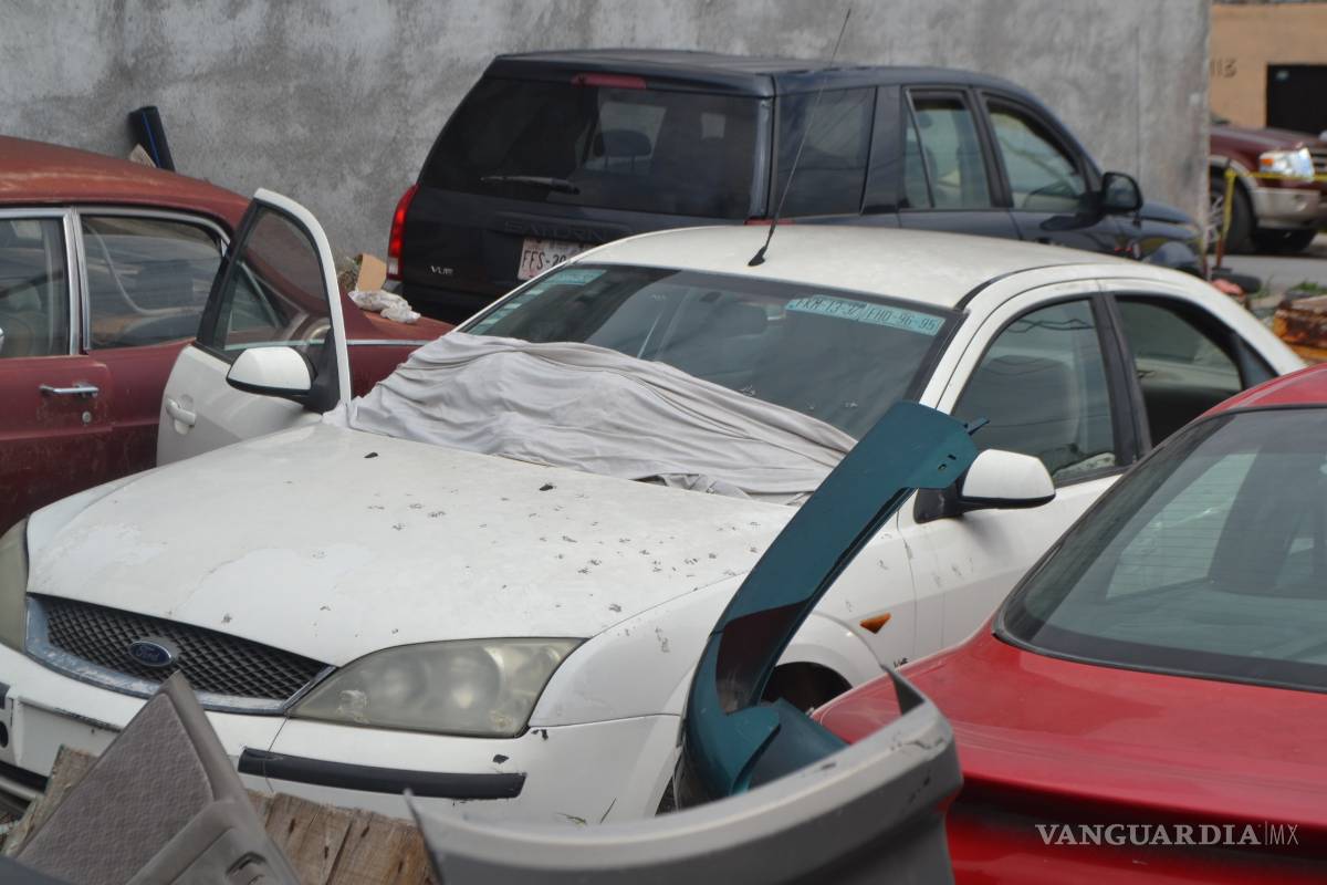 Hallan cadáver de hombre que tenía dos días desaparecido, recostado en el interior de un auto en Saltillo