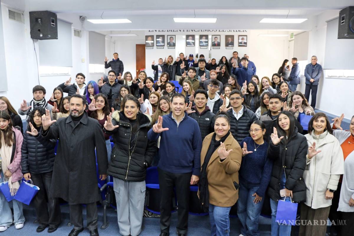 $!El Rector compartió información sobre los valores institucionales y las oportunidades que ofrece la UAdeC.