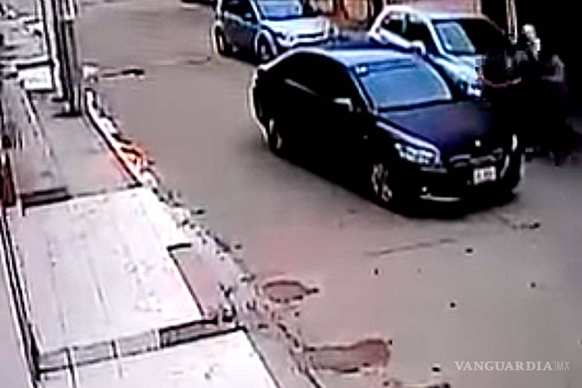 En segundos, 'levantaron' a una maestra en Veracruz (video)