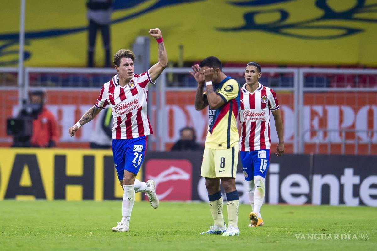 $!Santiago Solari vive su primer clásico mexicano