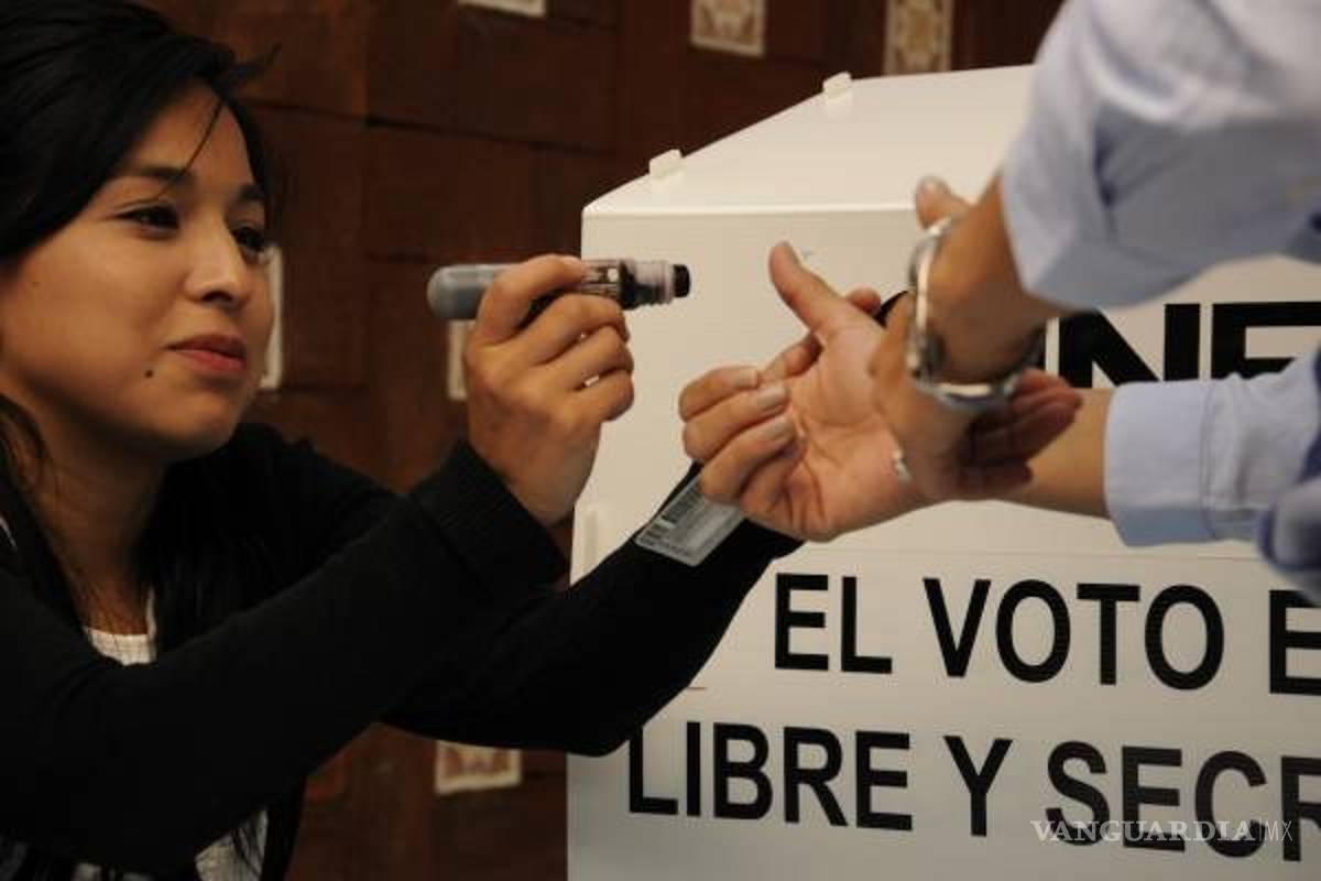 Aprovechan clima y recorren calles y ejidos