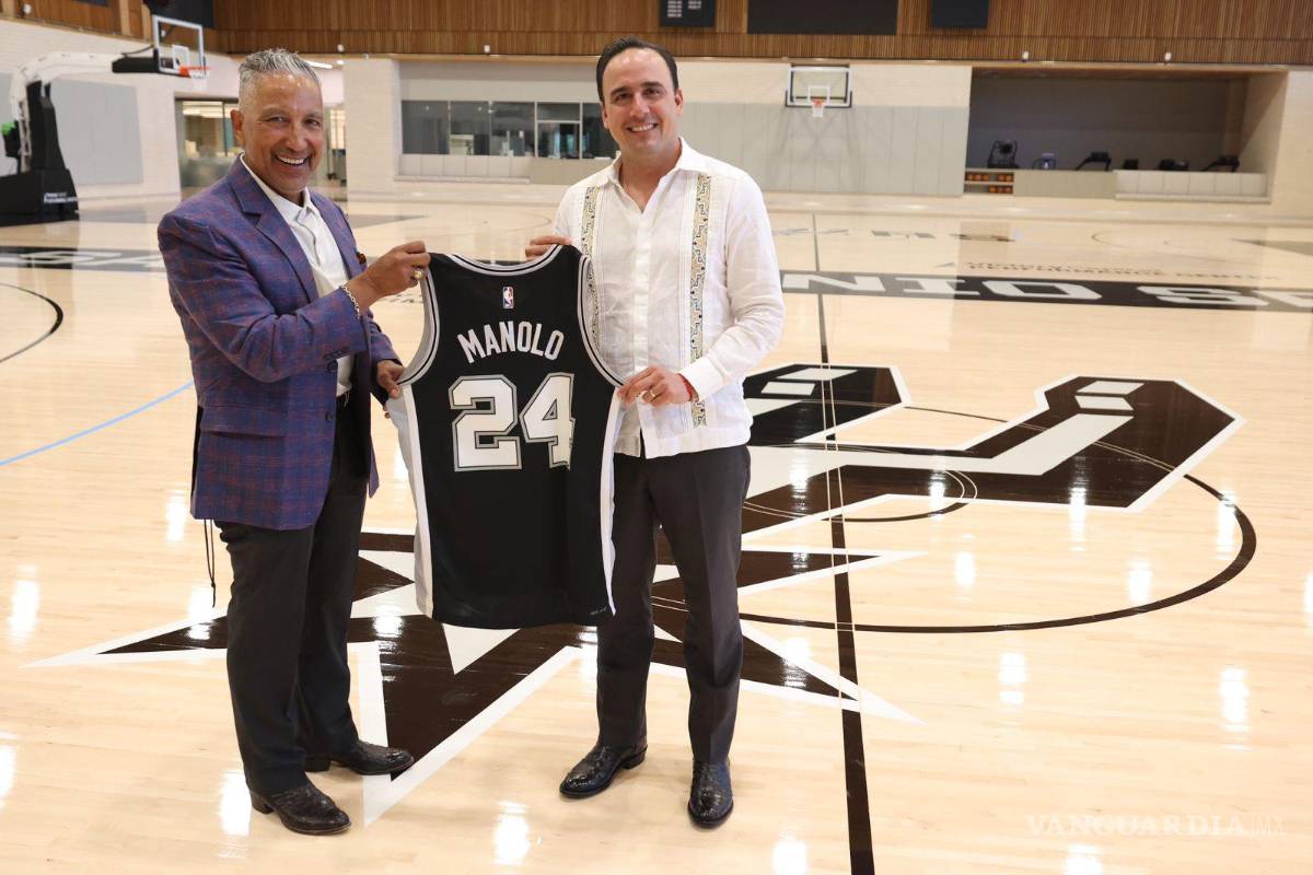 $!A la par, Jiménez Salinas tuvo reuniones con directivos del equipo de basquetbol Spurs de San Antonio.