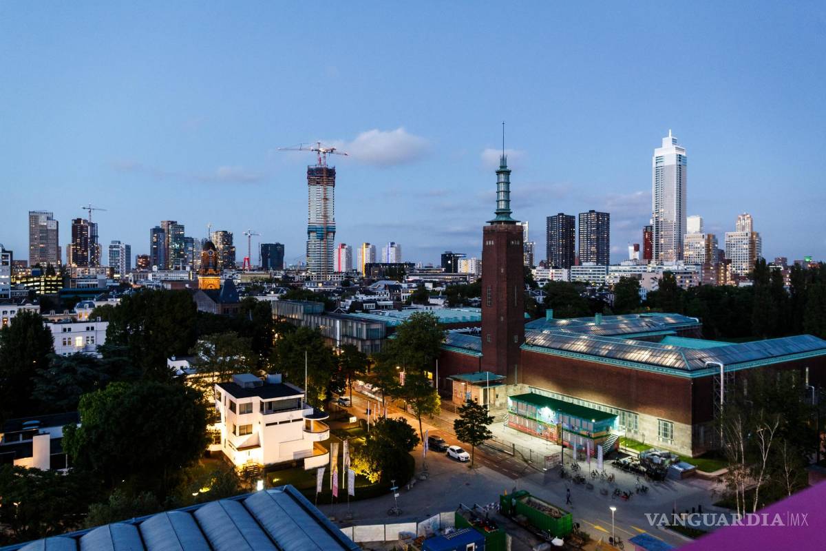 $!Vista nocturna de la ciudad de Róterdam.
